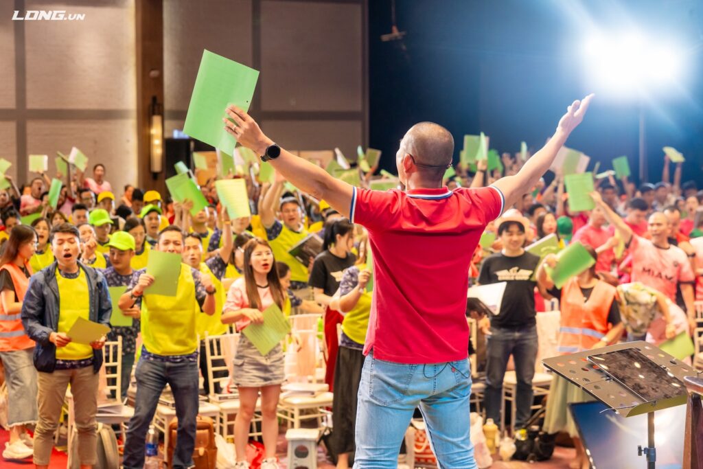 Thay Pham Thanh Long