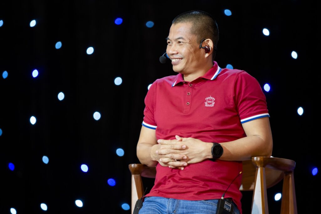 Thay Pham Thanh Long