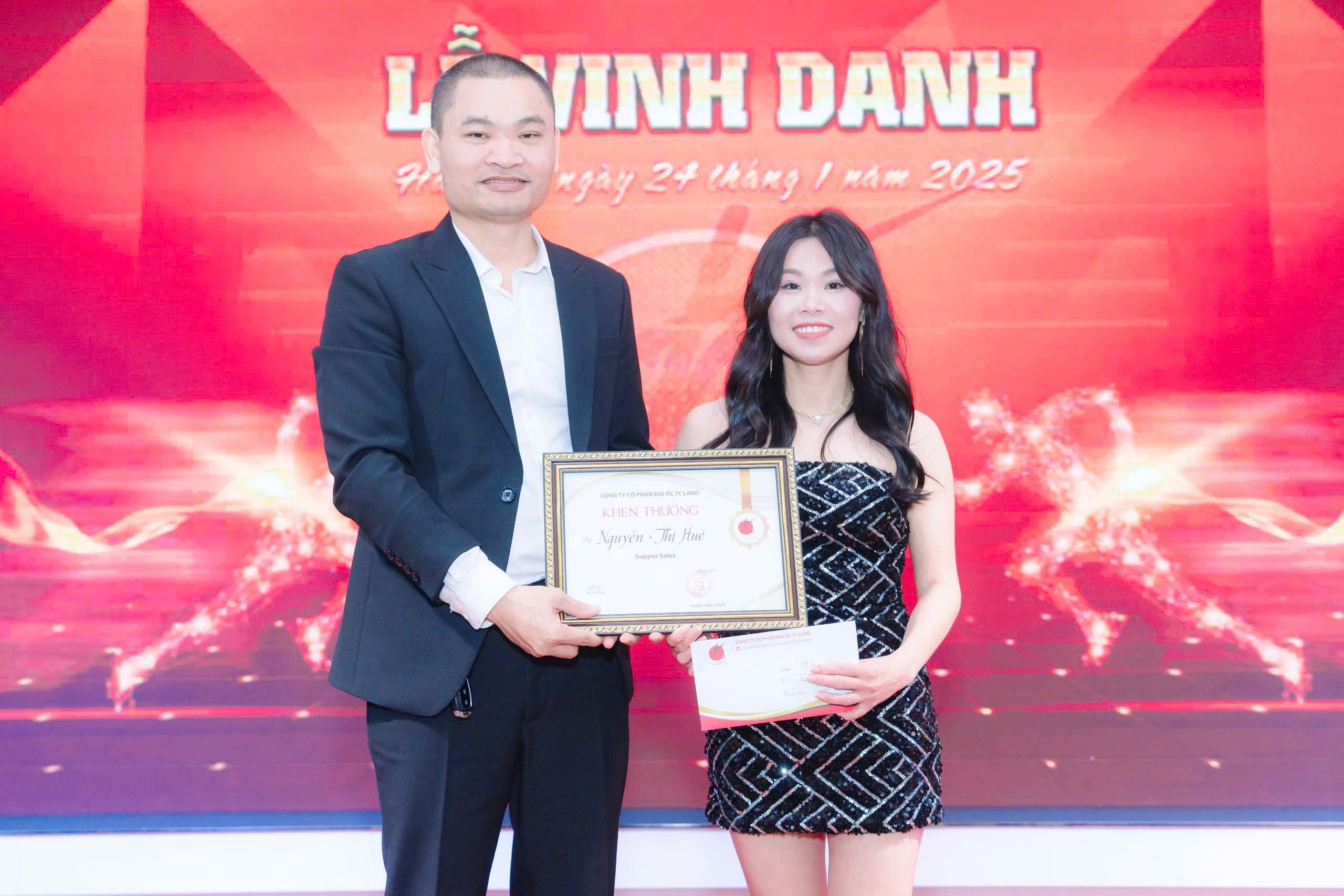 Nguyễn Thị Huế - Tuệ Vy