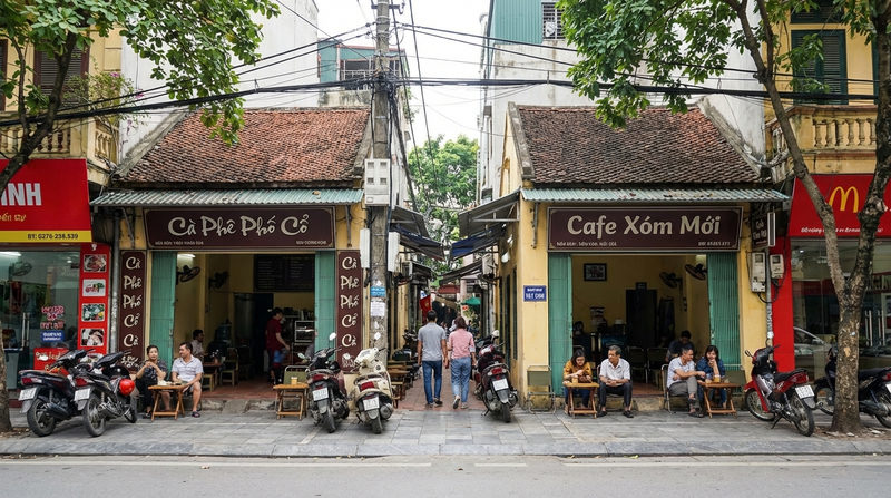 Đối Thủ Mở Sát Vách: Là 'Án Tử' Hay Minh Chứng Cho Thị Trường Màu Mỡ?