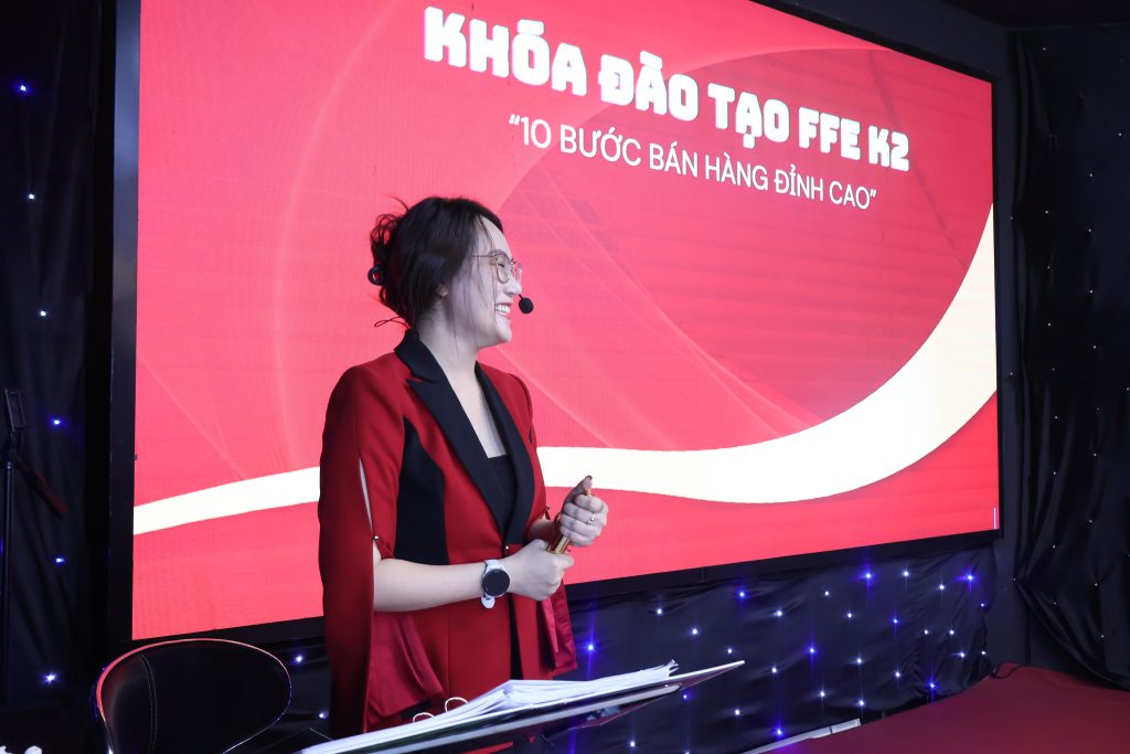 mở quán hiệu quả cùng tư duy con người của Tạ Kỳ Anh